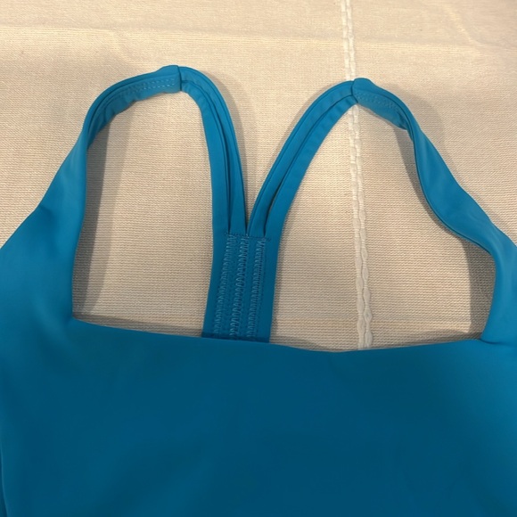 Alphalete Blue Racerback Sports Bra - Picture 3 of 4